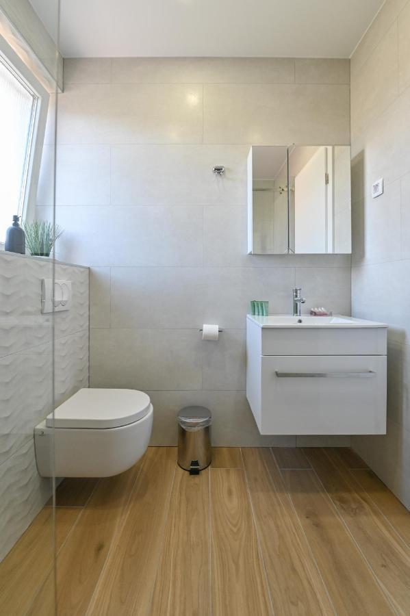 Pansion Comfort Lepar Novalja Extérieur photo