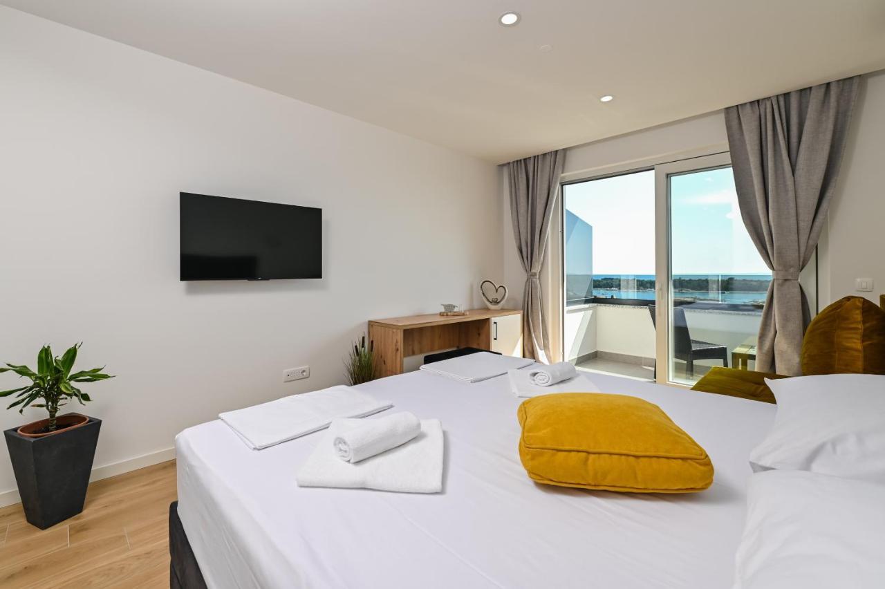 Pansion Comfort Lepar Novalja Extérieur photo